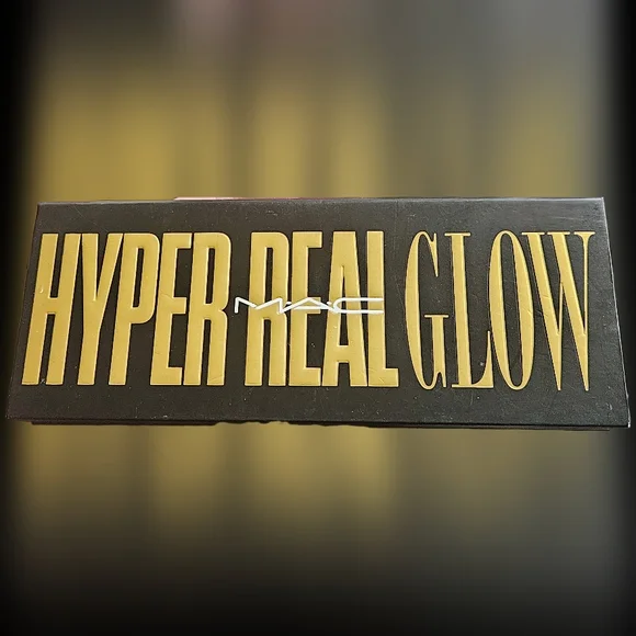 MAC HYPER REAL GLOW 3-PAN FACE & BODY PALETTE!